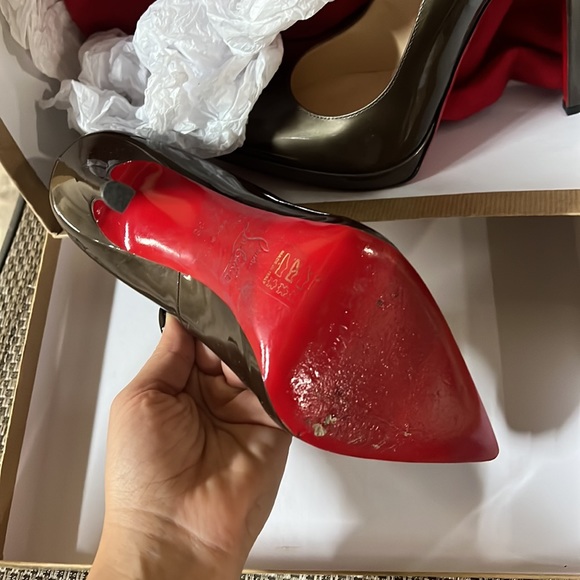 Christian Louboutin Pigalle 120 Plato Pewter/Patent SZ 38 - ONCE WORN (2 hours!) - Picture 6 of 17